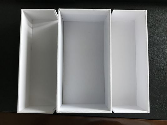 Emballage dur 1C 4C Matte Lamination de livre blanc des boîte-cadeau CMYK de livre à couverture dure